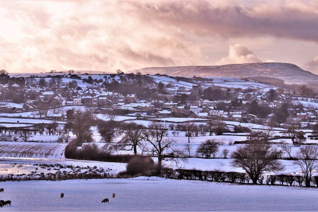 Wensleydale Halls Leyburn Ngoại thất bức ảnh